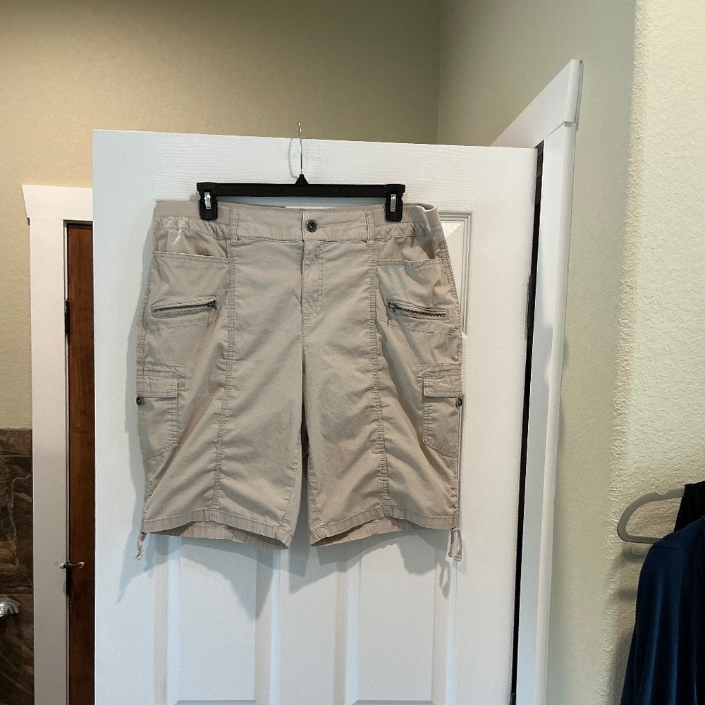 Style & Co Tan Bermuda Shorts 18w